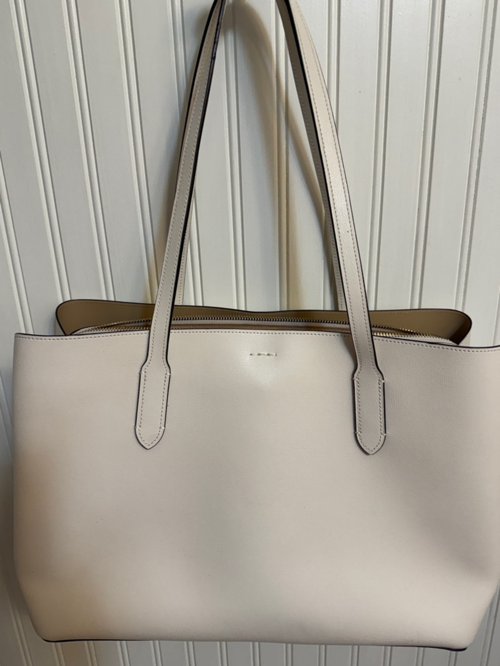Coach Cream Leather Tote with Gold Logo - Picture 7 of 8